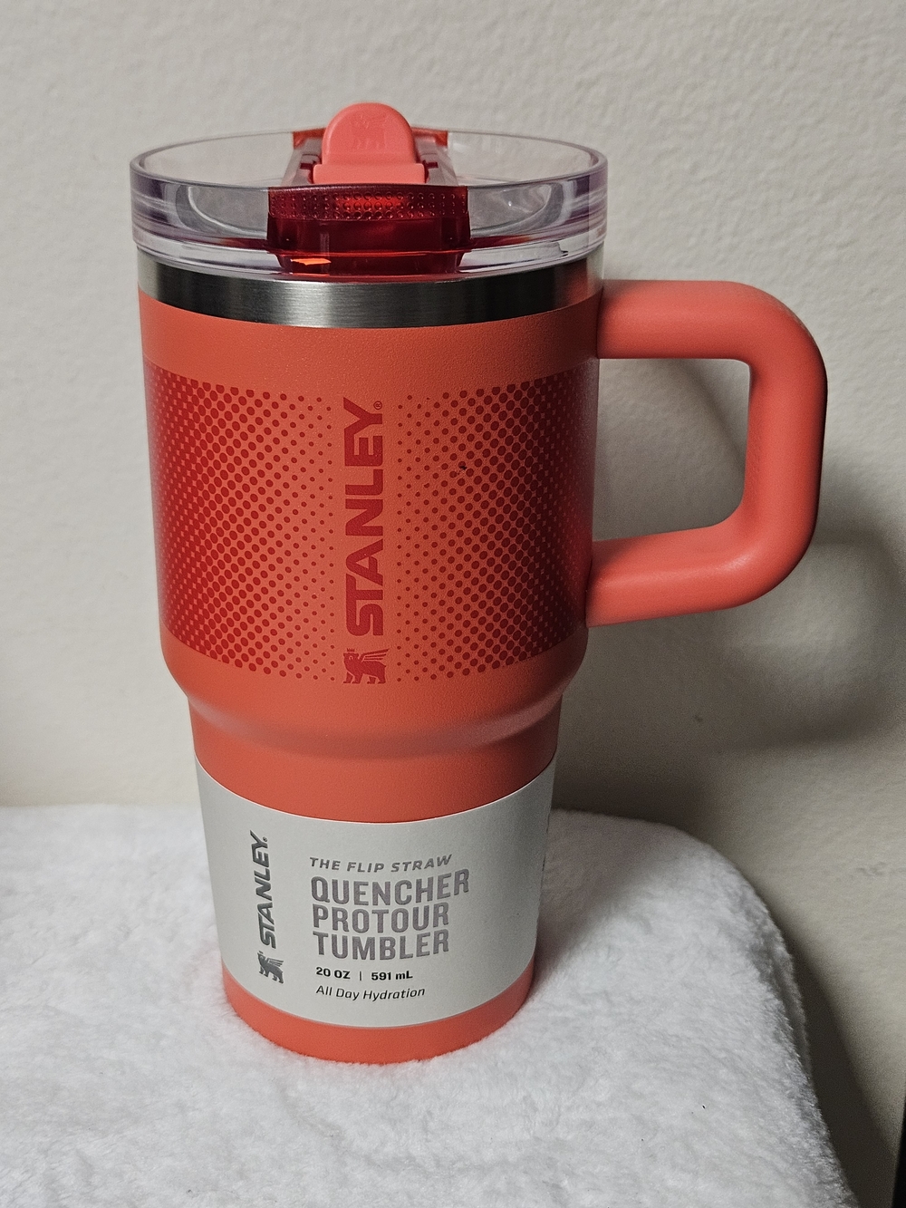 Stanley Quencher ProPour Tumbler 20oz - Coral/Red